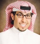 مركز النادر يكرم بن طعيس الفائز بمهرجان الملك عبدالعزيز للصقور