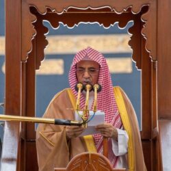 وزير الشؤون الإسلامية يزور جامع الملك فهد بسراييفو ويوجه بفرشه بالسجاد الفاخر