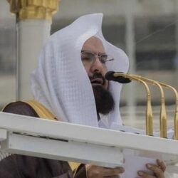 إمام المسجد النبوي: طلاقة الوجه والبشاشة سجية صاحب الخلق العظيم
