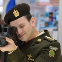 خام برنت ينخفض دون 100 دولار للبرميل مع استبعاد الطاقة من العقوبات على روسيا