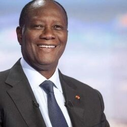 خطيب الحرم المكي: الإسلام أحاط الأسرة بسياج حصين يمنع وقوع الرذائل