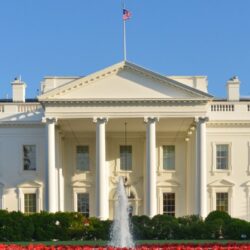 النفط يرتفع أكثر من دولارين