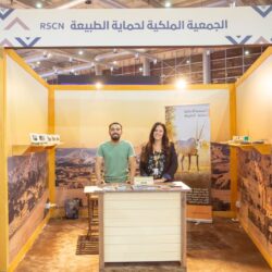 السفير الكويتي يزور معرض الصقور والصيد السعودي الدولي ويشيد بتميزه