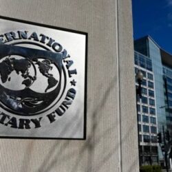 “شرطة جدة” تضبط 3 أشخاص لكسرهم زجاج المركبات وسرقة ما بداخلها