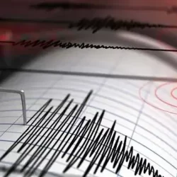 خادم الحرمين وولي العهد يهنئان أمير الكويت بمناسبة ذكرى اليوم الوطني لبلاده