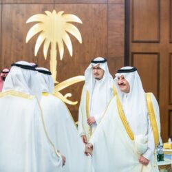 سمو أمير الشرقية وسمو نائبه يؤديان صلاة عيد الأضحى المبارك مع جموع المصلين بالدمام