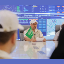 أمير الرياض يهنئ القيادة بمناسبة نجاح موسم الحج