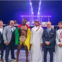 مليون دولار لكل من يوقع على عريضة لماسك