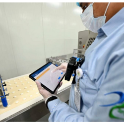 إنقاذ مواطن من الغرق في الخبر