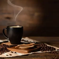 20 شهيدًا جراء قصف الاحتلال الإسرائيلي لمركز إيواء للنازحين في غزة