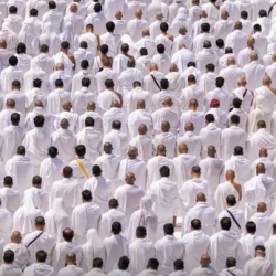 #النيابة_العامة: السجن لمقيمَيْن قاما بإعلانات مظللة للترويج لحملات حج وهمية