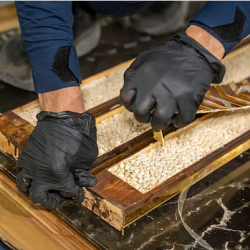 القيادة تهنئ رئيس جيبوتي بذكرى يوم الاستقلال