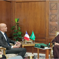 الجهات الأمنية تضبط 89.5 ألف قرص طبي ومواد مخدرة في عمليات متفرقة بثلاث مناطق