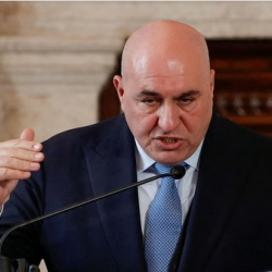 الأظافر تكشف أسرار القلب: علامات خفية تنبئ بأمراض خطيرة