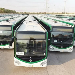 “الأرصاد تُصدر إنذارًا باللون الأحمر لعسير: أمطار غزيرة ورياح شديدة اليوم