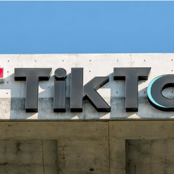 “إغاثي الملك سلمان” يوزع مساعدات غذائية وإيوائية في ريف دمشق وباكستان