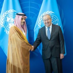 ماراثون الأهداف يبتسم لنيوم بثلاثية في شباك الرياض بدوري روشن