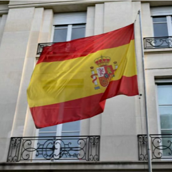 السديس يهنئ إمام الحرم المكي فيصل غزاوي بعد تعافيه من وعكته الصحية