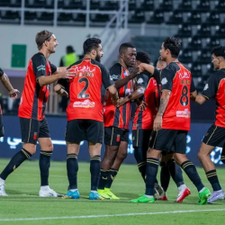 بقيادة لاكازيت.. نيوم يحقق فوزه الأول في دوري روشن على حساب ضمك