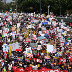 “انقطاعات في كابلات البحر الأحمر قد تؤثر على خدمات مايكروسوفت أزور”