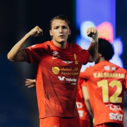 القادسية ينتزع فوزًا مثيرًا على الخليج في “الوقت القاتل” من دوري روشن