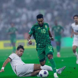 قطر تتفوق على الإمارات بثنائية وتتأهل رسميًا إلى مونديال 2026