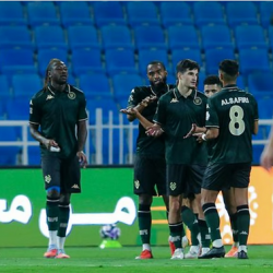 التعادل الإيجابي يخيم على المجمعة.. الفيحاء يُحرج الاتحاد 1-1.