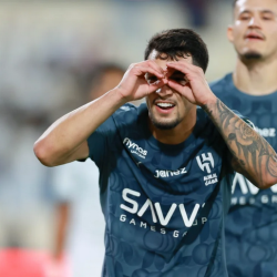 ولي العهد يلتقي رئيس الاتحاد الدولي لكرة القدم