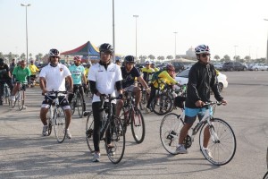 فريق دراجتي بالمنطقة الشرقية ينظم مسيرة هواة اقتناء الدراجات بمدينة الخبر
