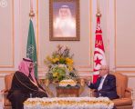 سمو ولي ولي العهد يلتقي الرئيس التونسي