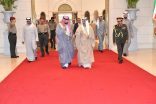 ولي عهد الكويت يغادر إلى المملكة للمشاركة في قمم الرياض