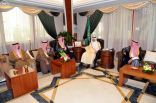 أمير المنطقة الشرقية يستقبل القنصل السعودي في اليمن عبدالله الخالدي
