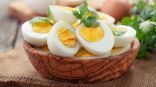 كم بيضة مسموح بتناولها يوميا لصحة أفضل؟