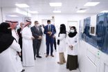 المختبر الآلي بتخصصي الدمام ينقل 8000 عينة وينهي أكثر من 5000 فحص في الساعة