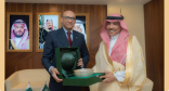 وزير الإعلام يستقبل سفير جمهورية باكستان الإسلامية لدى المملكة