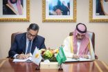 وزير الخارجية يوقع اتفاقية عامة للتعاون مع نظيره القبرصي