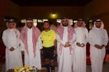 رئيس لجنة الحكام بالاتحاد السعودي لكرة القدم ” عمر المهنا ” يزور نادي الصديق الرياضي