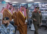 الأمير عبدالعزيز بن سعود يتابع سير العمل في مركز عمليات أمن المسجد النبوي الشريف