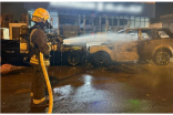“مدني الرياض” يخمد حريقًا في مركبتين إثر حادث مروري.. ولا إصابات