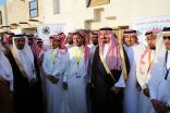 ممتدحًا دور اللجنة الإعلامية الأمير جلوي بن عبدالعزيز يشيد بدور الإعلام في نقل فعاليات مهرجان الساحل الشرقي