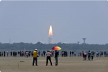 الهند تطلق أول مهمة لها لدراسة الشمس بعد نجاحها في الهبوط على القمر