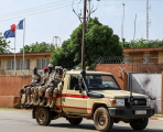فرنسا تغلق سفارتها في النيجر في أعقاب الانقلاب