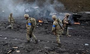 رويترز: معارك عنيفة بين الروس والأوكرانيين في مناطق يجري فيها الاستفتاء