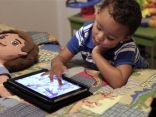 ثلث الأطفال يستخدمون الأجهزة الذكية قبل تعلم الكلام