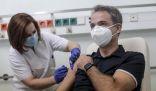 تخفيض الرواتب.. عقوبة المعلمين الرافضين للقاح كورونا في اليونان