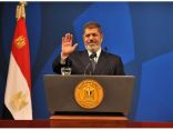 القاهرة – تمديد فترة اعتقال الرئيس المصري المخلوع محمد مرسي بأربعة أيام