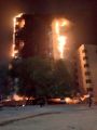 ٤ فرق إطفاء تكافح حريق عمارة الجابرية ( الكويت ) حاليا