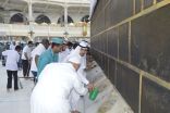 حياة ريجنسي مكة يشاركون في أعمال النظافة بالمسجد الحرام