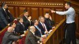 البرلمان الأوكراني يدعو بريطانيا والولايات المتحدة لضمان سيادة أراضيه