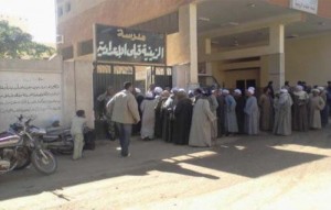 مصر تأخر وصول القضاة في 7 لجان جنوب الأقصر